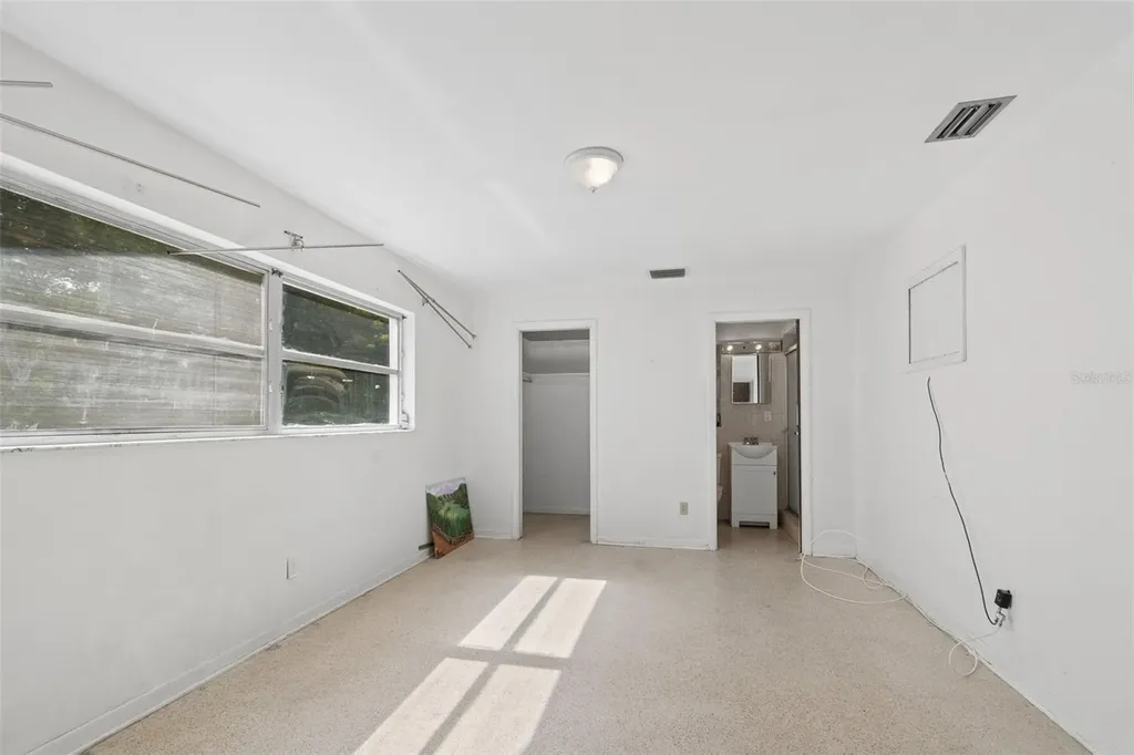11435 Oval Drive E Largo FL 33774