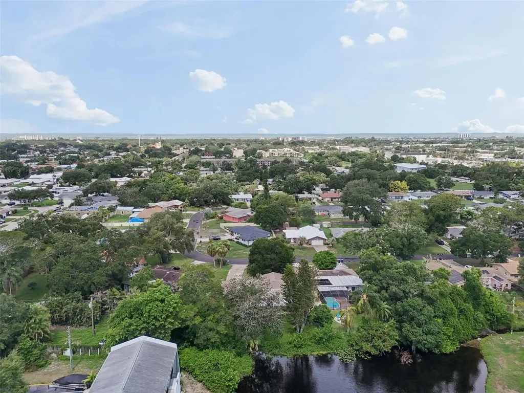11435 Oval Drive E Largo FL 33774