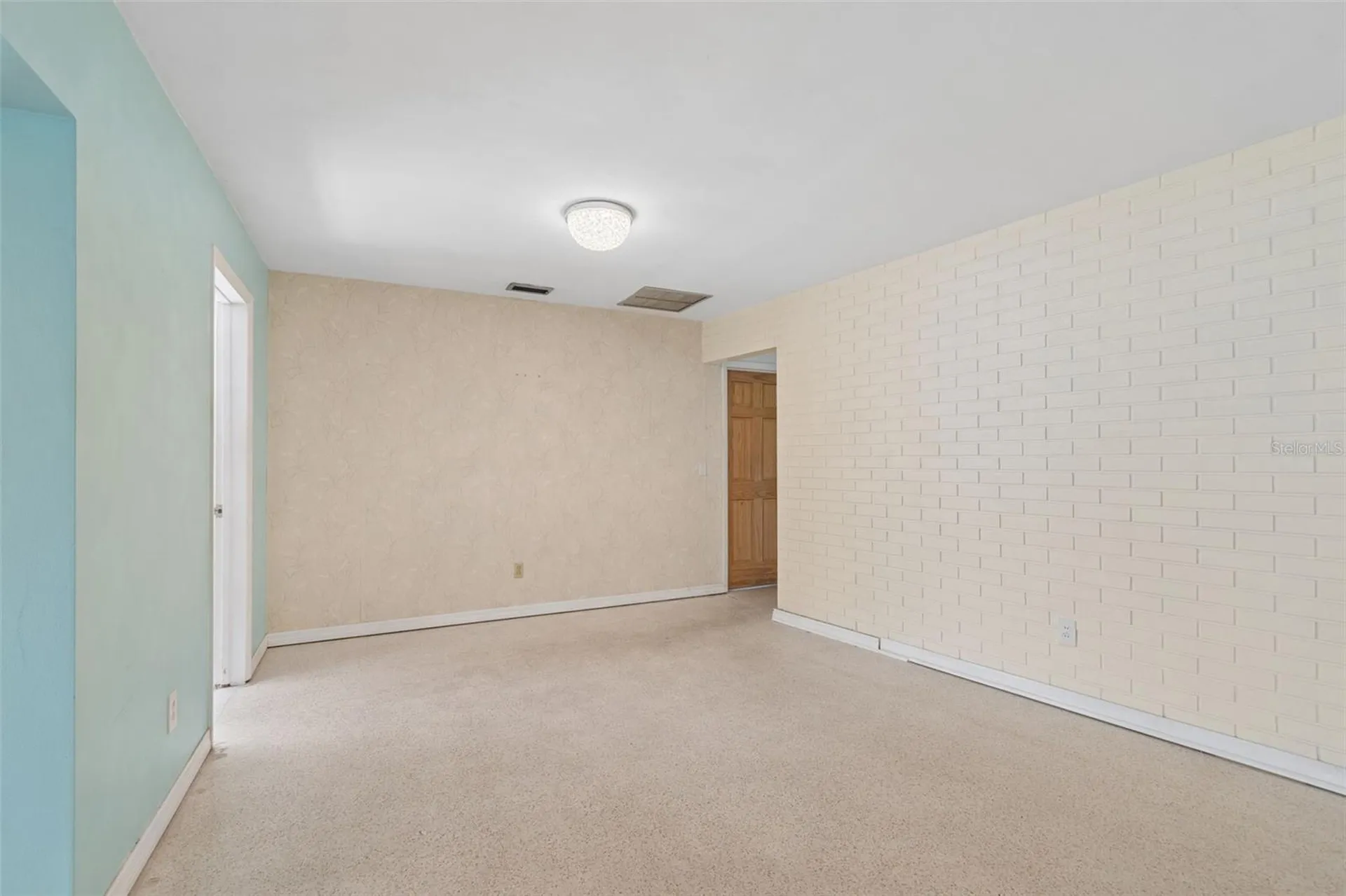 11435 Oval Drive E Largo FL 33774