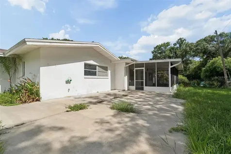 11435 Oval Drive E Largo FL 33774