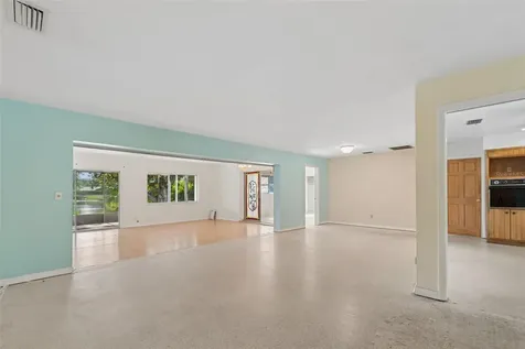 11435 Oval Drive E Largo FL 33774