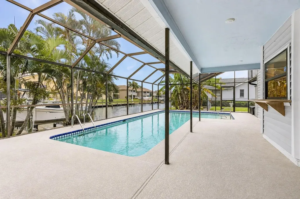 4903 SW 11th Place Cape Coral FL 33914