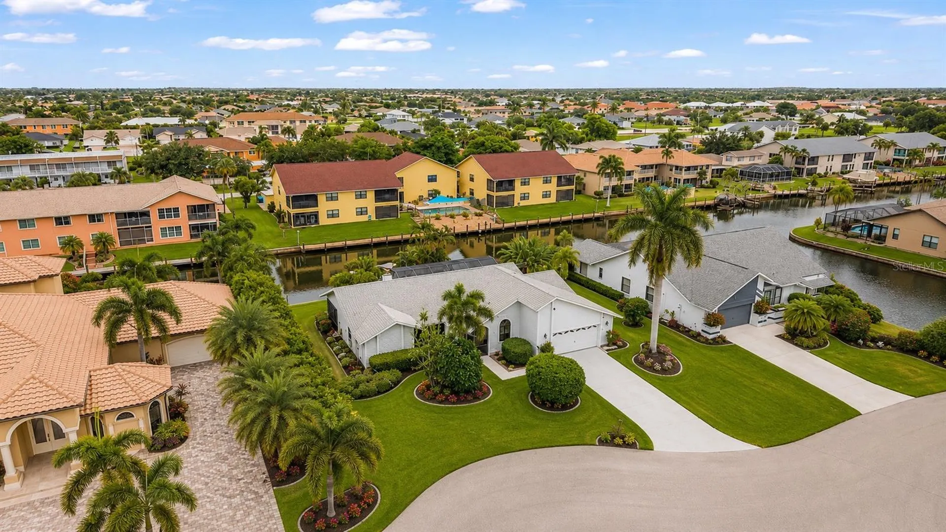 4903 SW 11th Place Cape Coral FL 33914