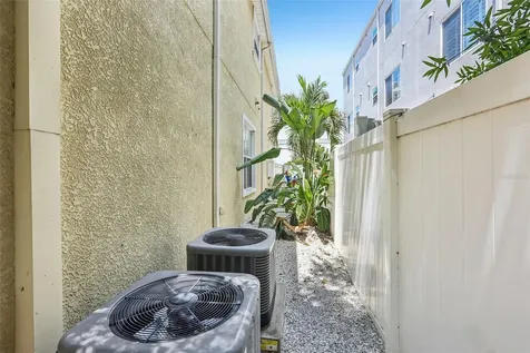 502 S Lincoln Avenue Tampa FL 33609