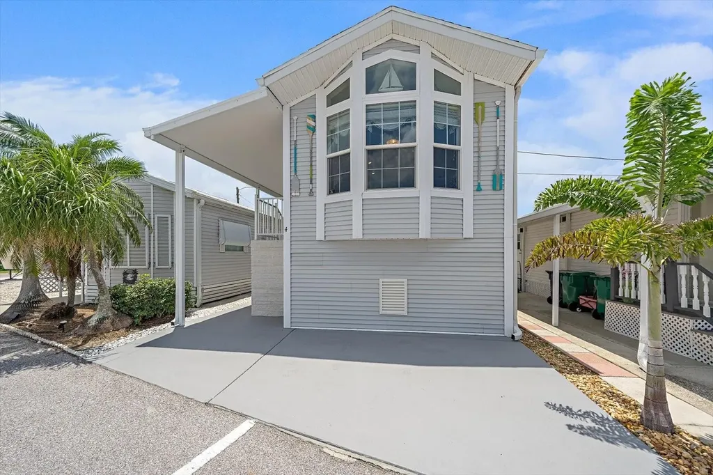4 Basin Street Palmetto FL 34221