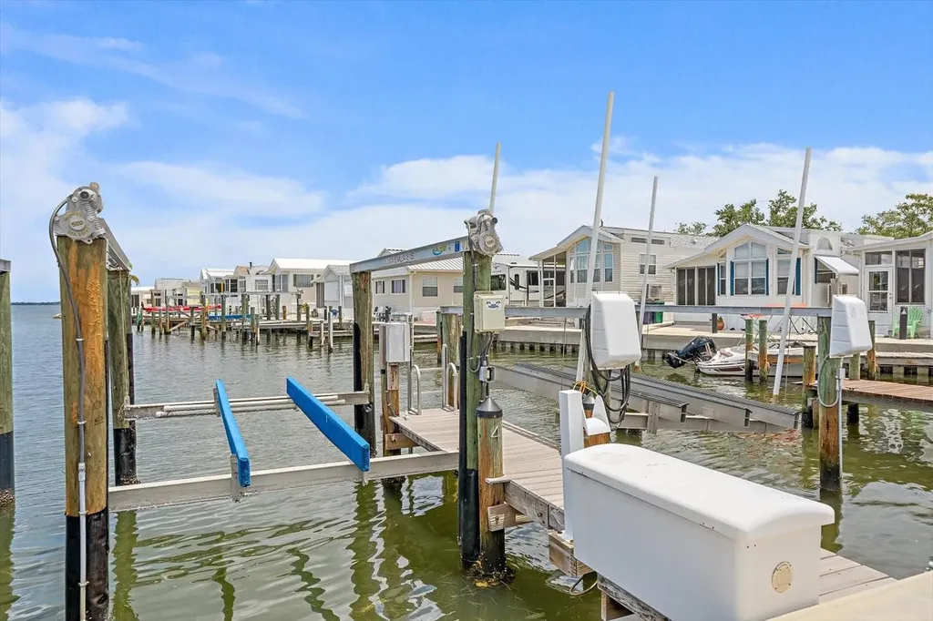 4 Basin Street Palmetto FL 34221