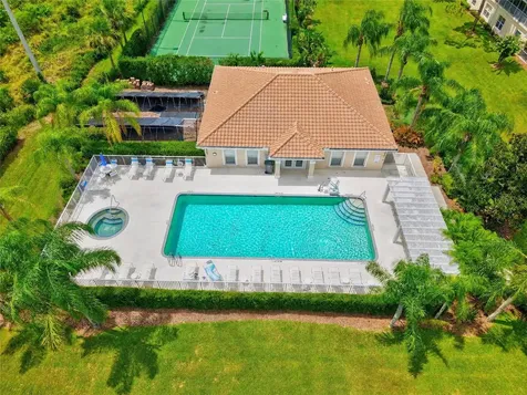 7092 Strand Circle Bradenton FL 34203