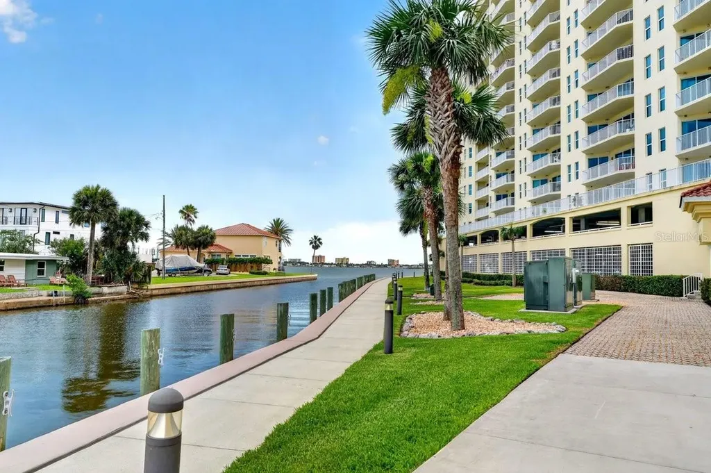2801 S Ridgewood Avenue South Daytona FL 32119