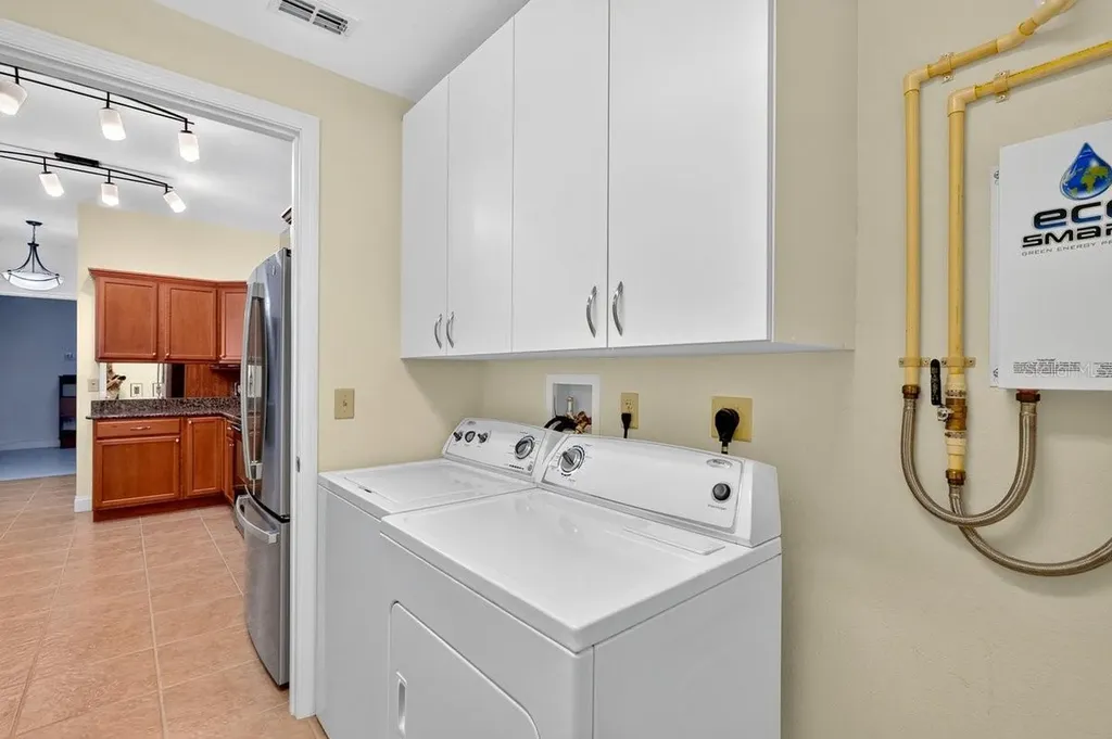 2801 S Ridgewood Avenue South Daytona FL 32119
