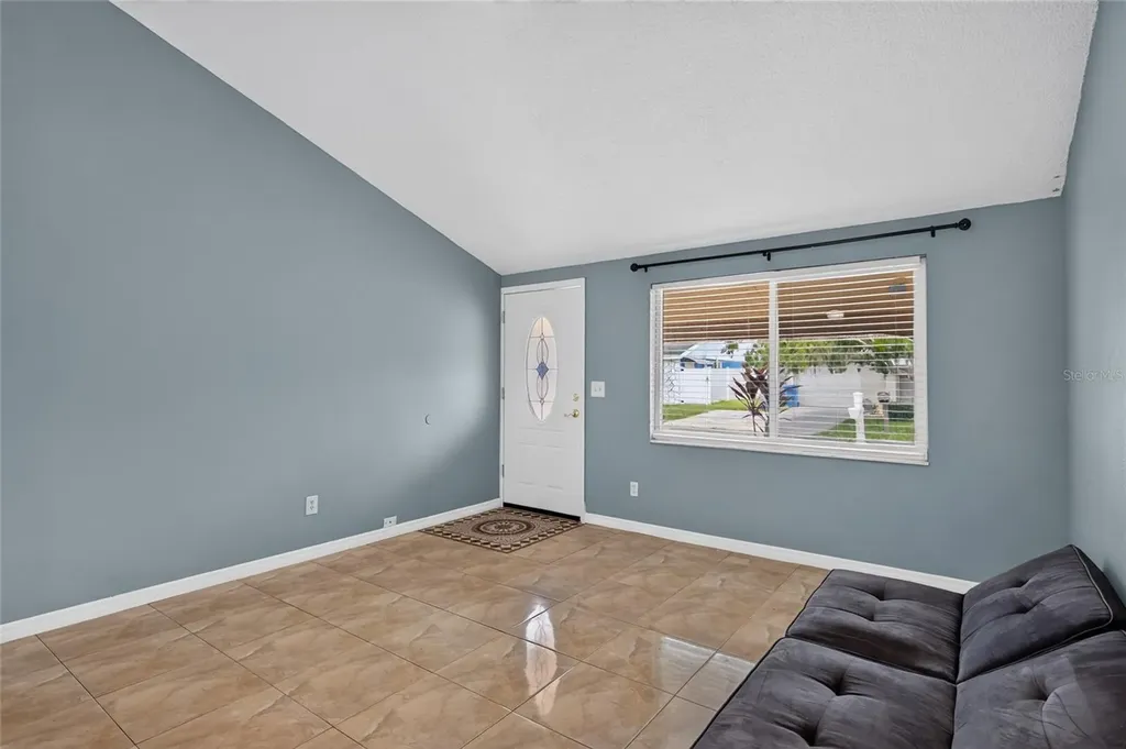 6711 Glen Forest Court Tampa FL 33615