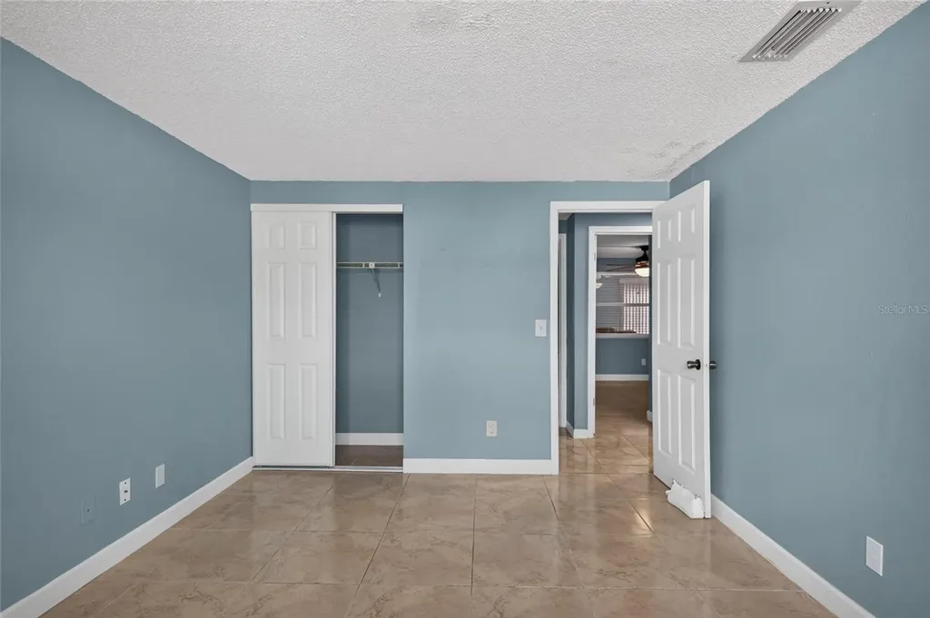 6711 Glen Forest Court Tampa FL 33615