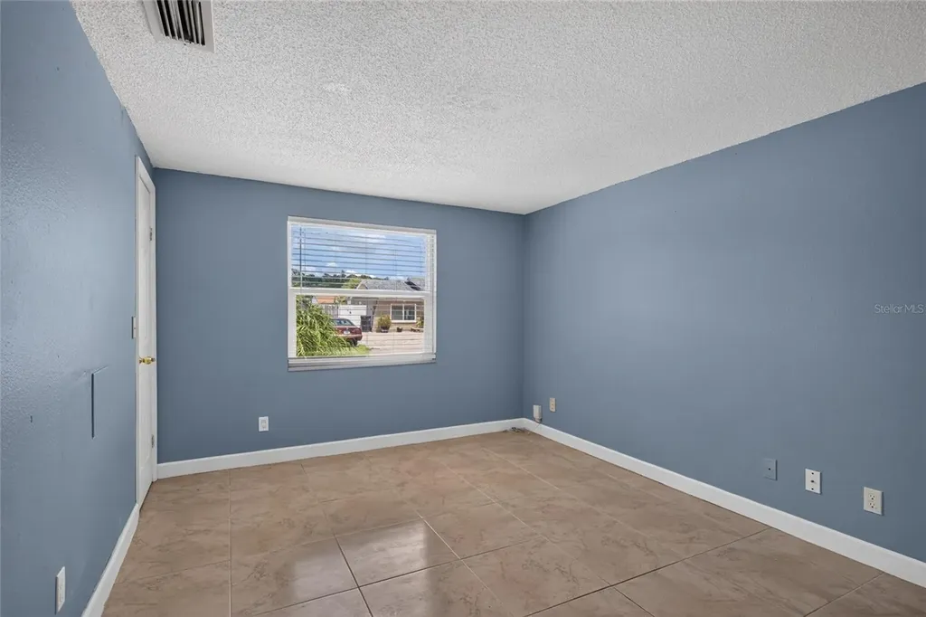 6711 Glen Forest Court Tampa FL 33615