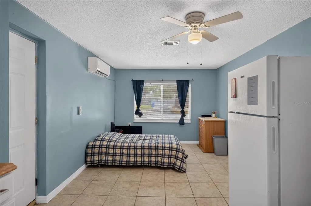 6711 Glen Forest Court Tampa FL 33615