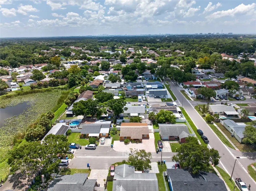 6711 Glen Forest Court Tampa FL 33615
