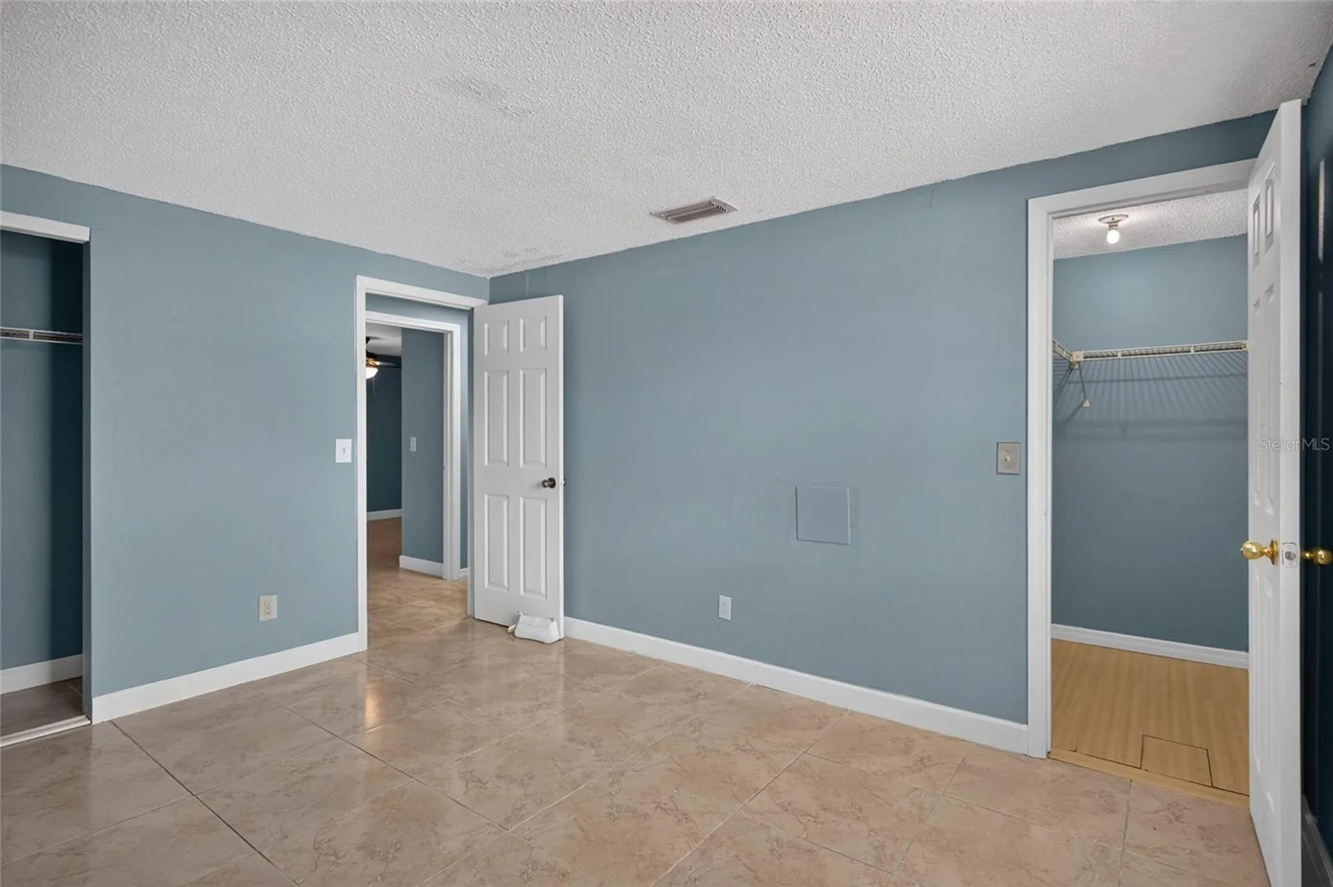 6711 Glen Forest Court Tampa FL 33615