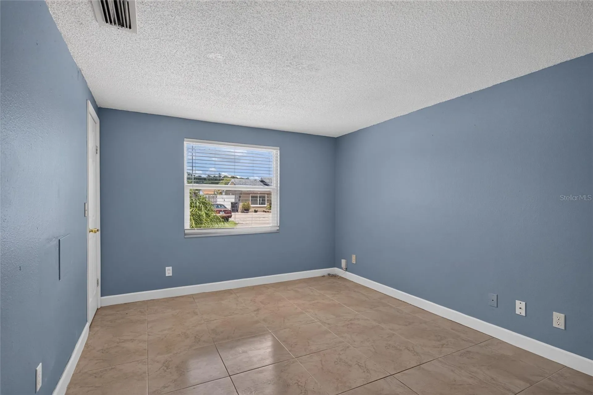 6711 Glen Forest Court Tampa FL 33615