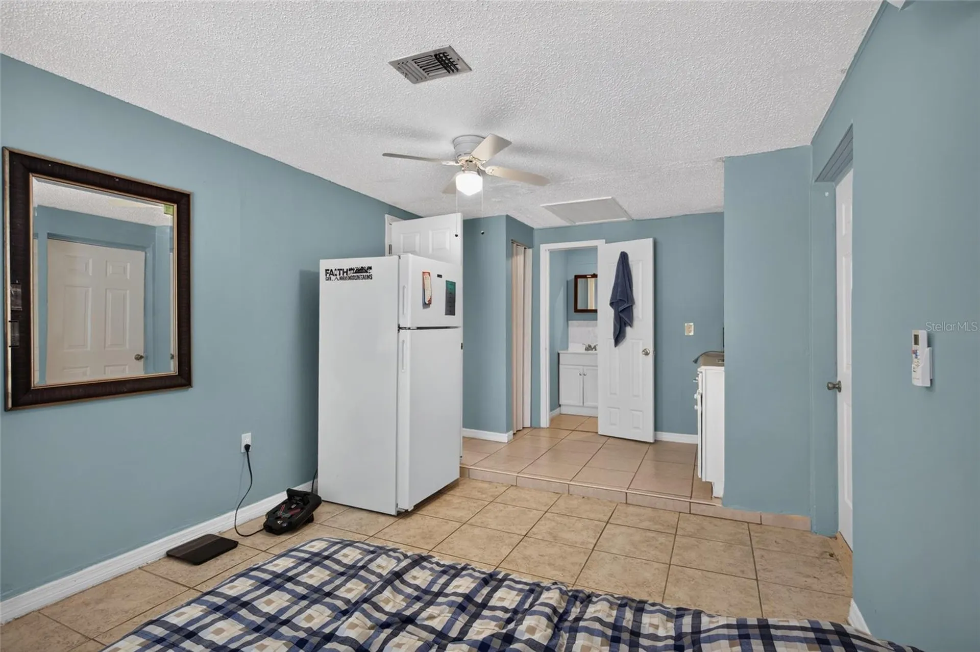 6711 Glen Forest Court Tampa FL 33615