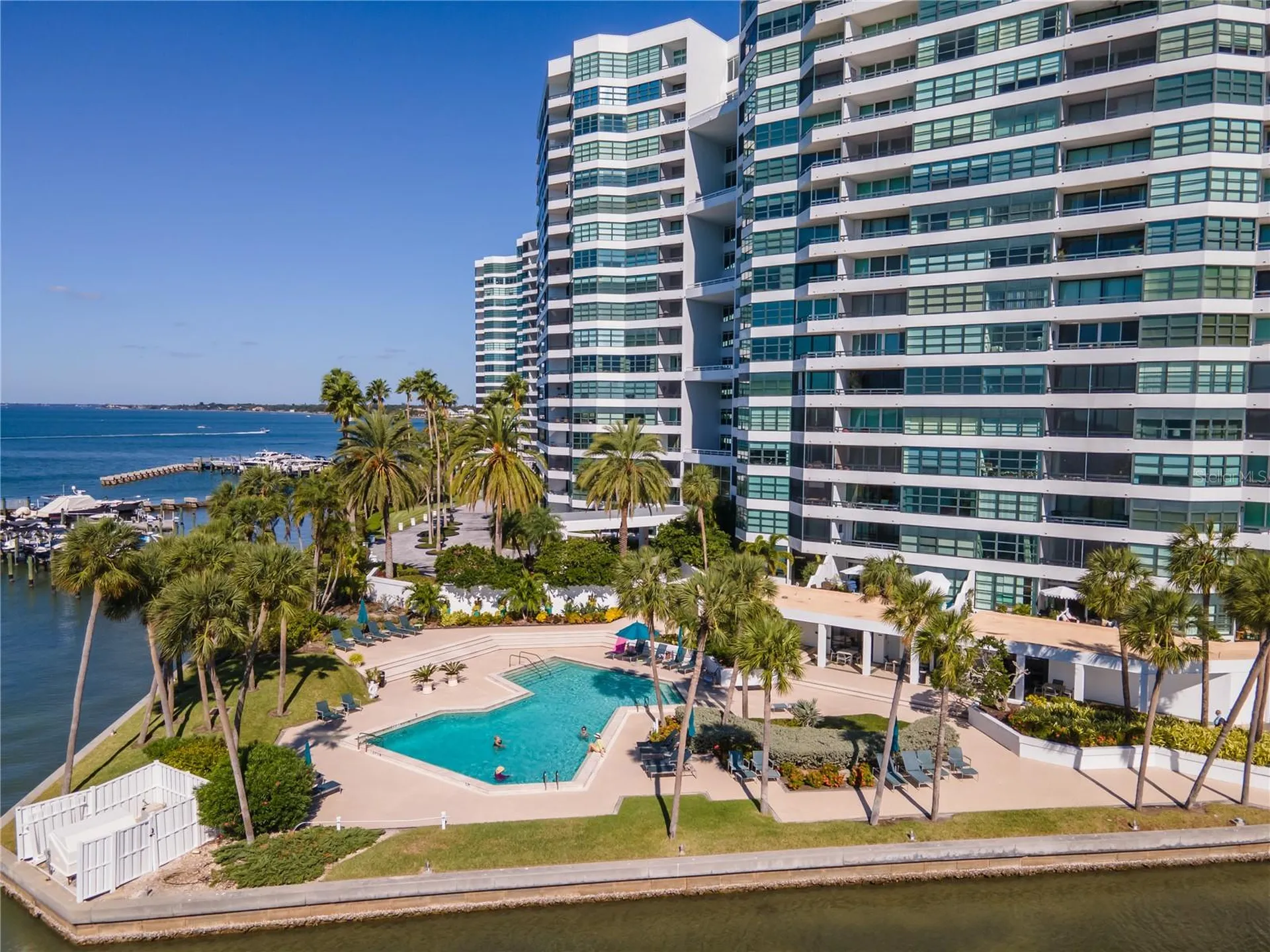 888 Boulevard Of The Arts Sarasota FL 34236