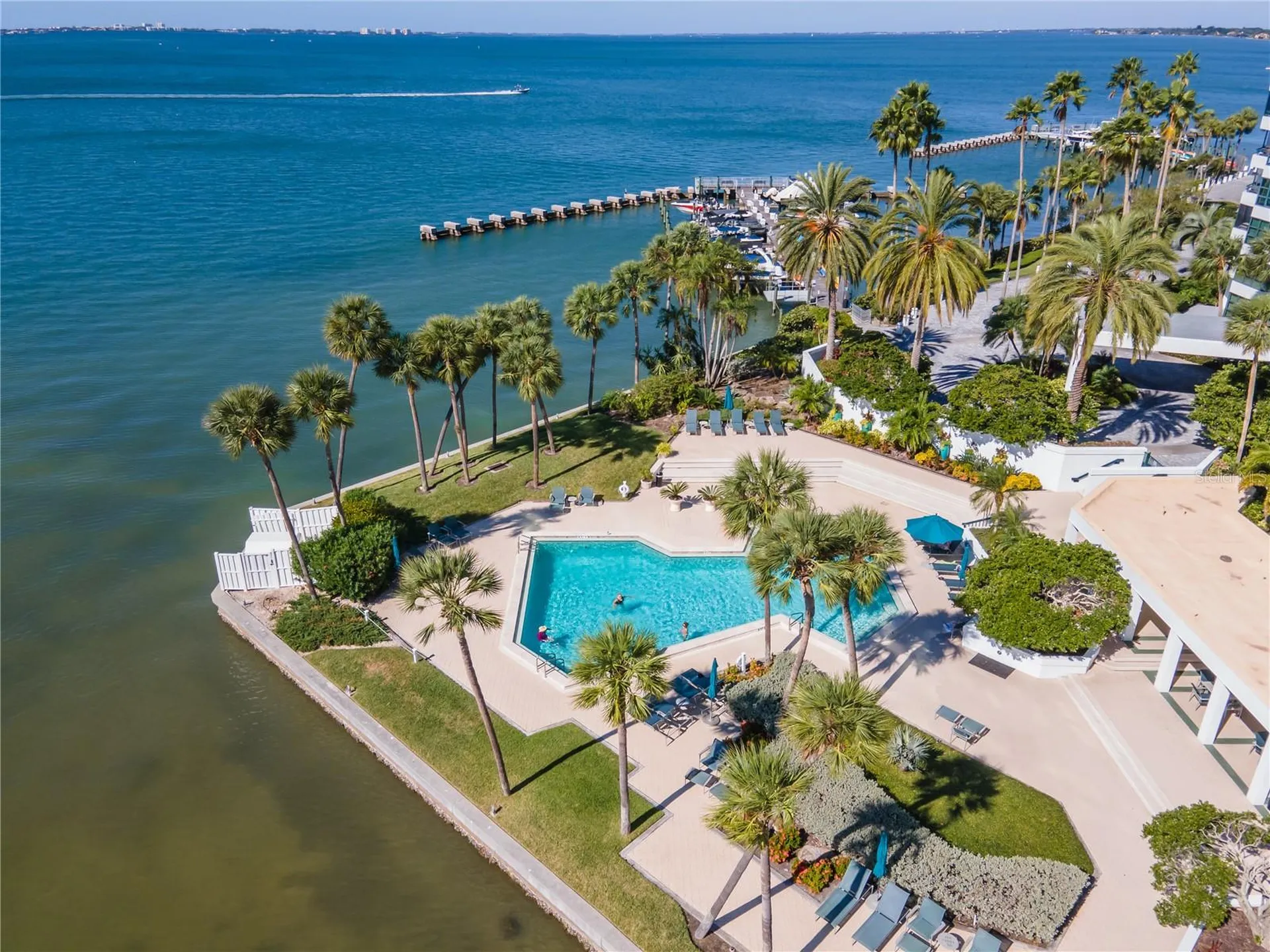 888 Boulevard Of The Arts Sarasota FL 34236