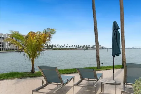 888 Boulevard Of The Arts Sarasota FL 34236