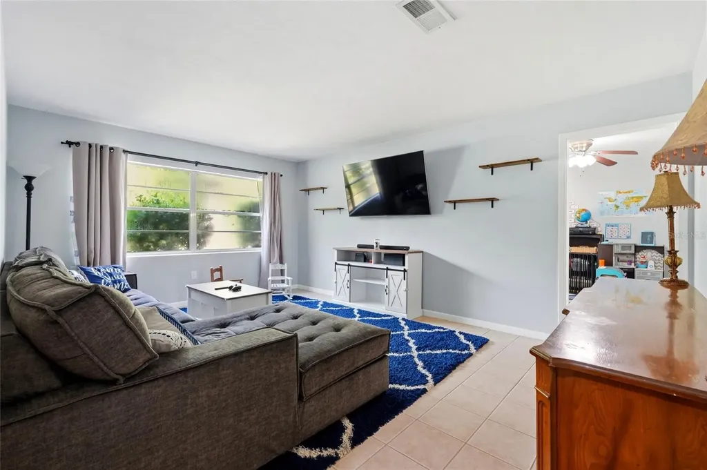 5 SW 41st Street Gainesville FL 32607