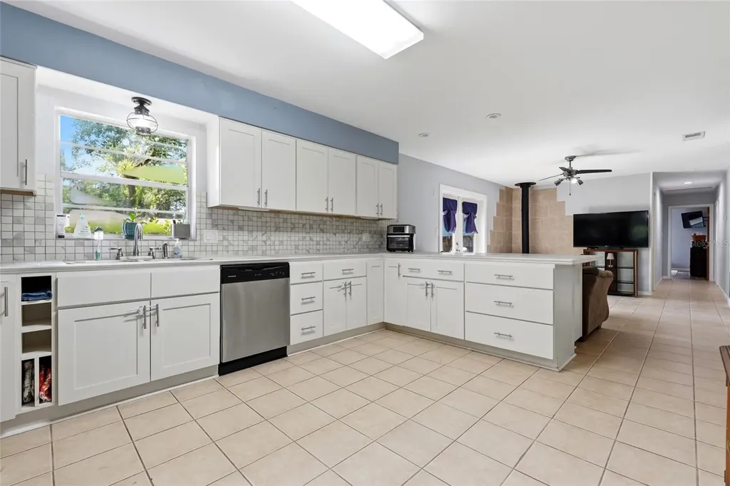 5 SW 41st Street Gainesville FL 32607