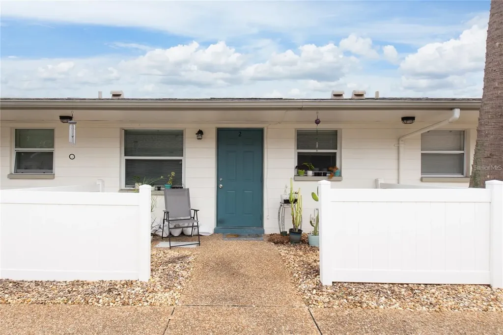500 75th Avenue N St Petersburg FL 33702