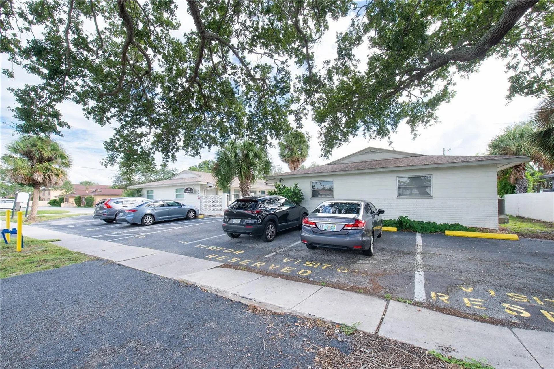 500 75th Avenue N St Petersburg FL 33702