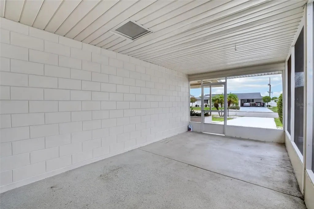 705 Thunderbird Avenue Sun City Center FL 33573