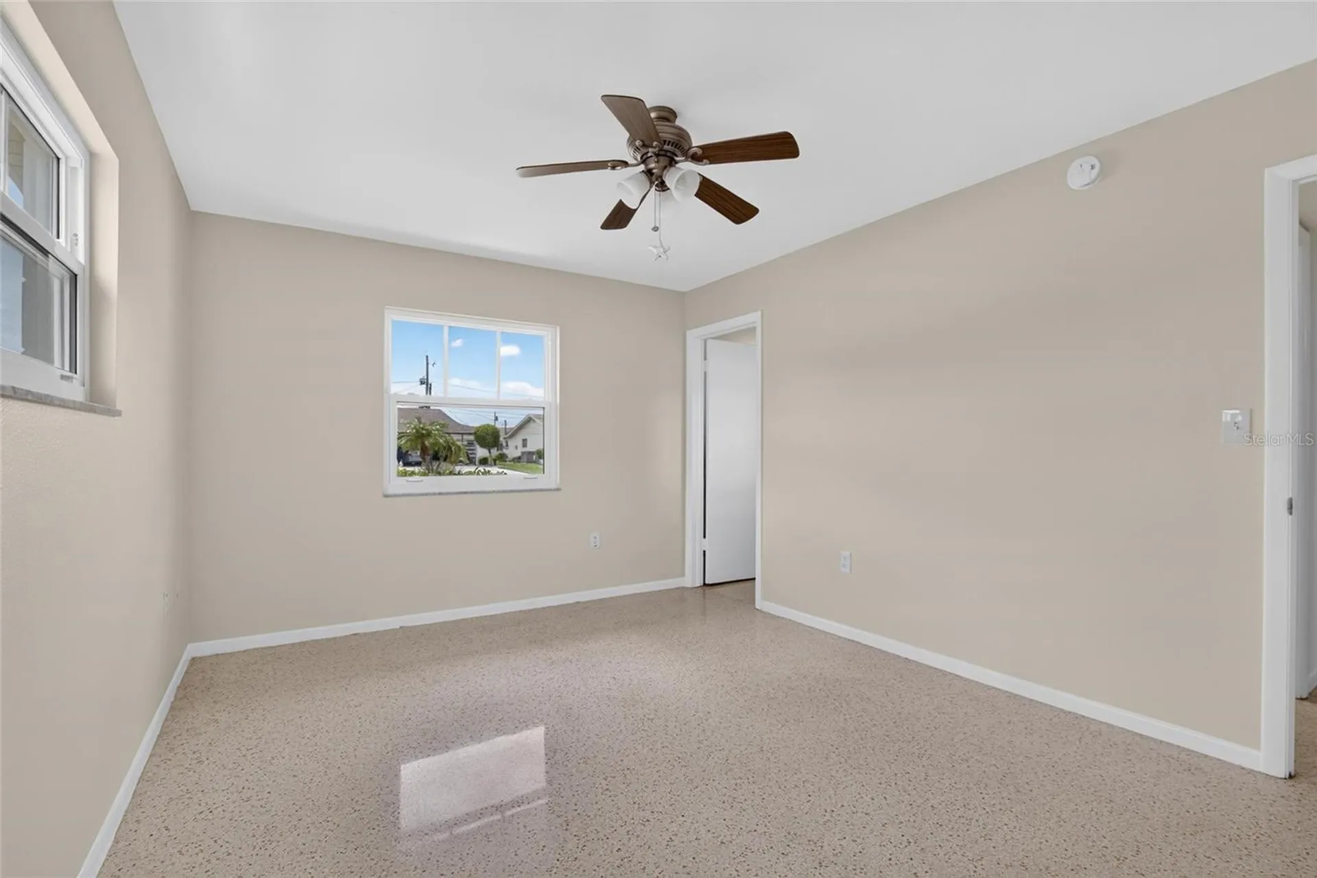705 Thunderbird Avenue Sun City Center FL 33573