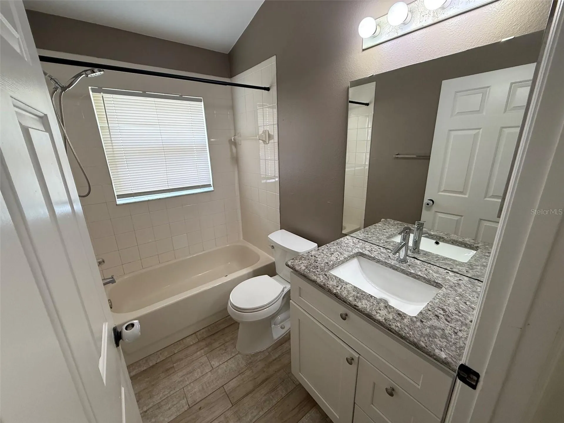 1221 Singleton Circle Groveland FL 34736