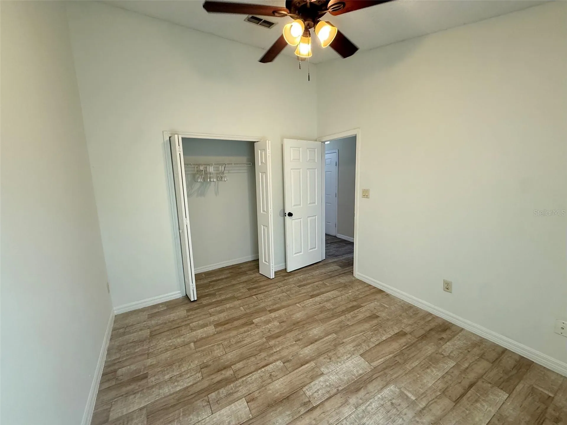 1221 Singleton Circle Groveland FL 34736