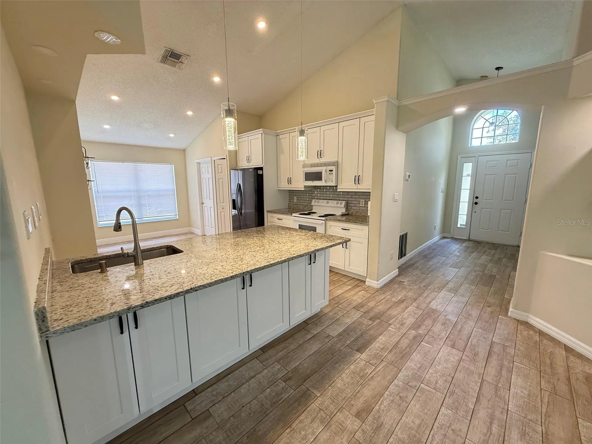 1221 Singleton Circle Groveland FL 34736