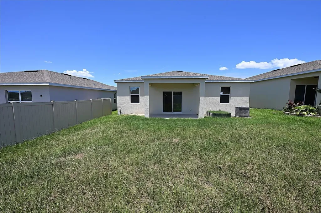 685 Crown Rose Drive Eagle Lake FL 33839