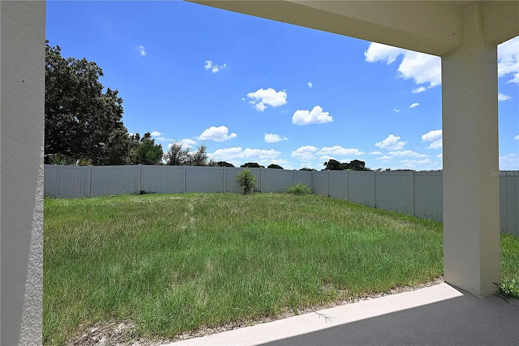 685 Crown Rose Drive Eagle Lake FL 33839