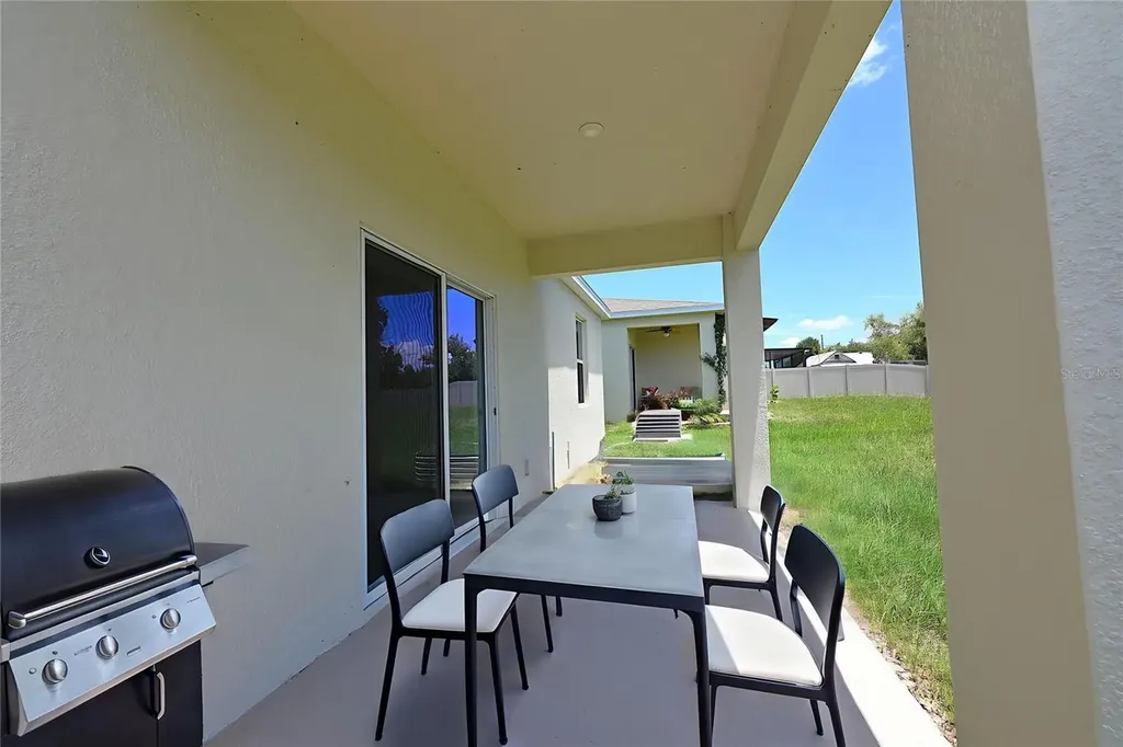 685 Crown Rose Drive Eagle Lake FL 33839