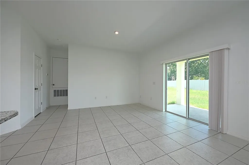 685 Crown Rose Drive Eagle Lake FL 33839
