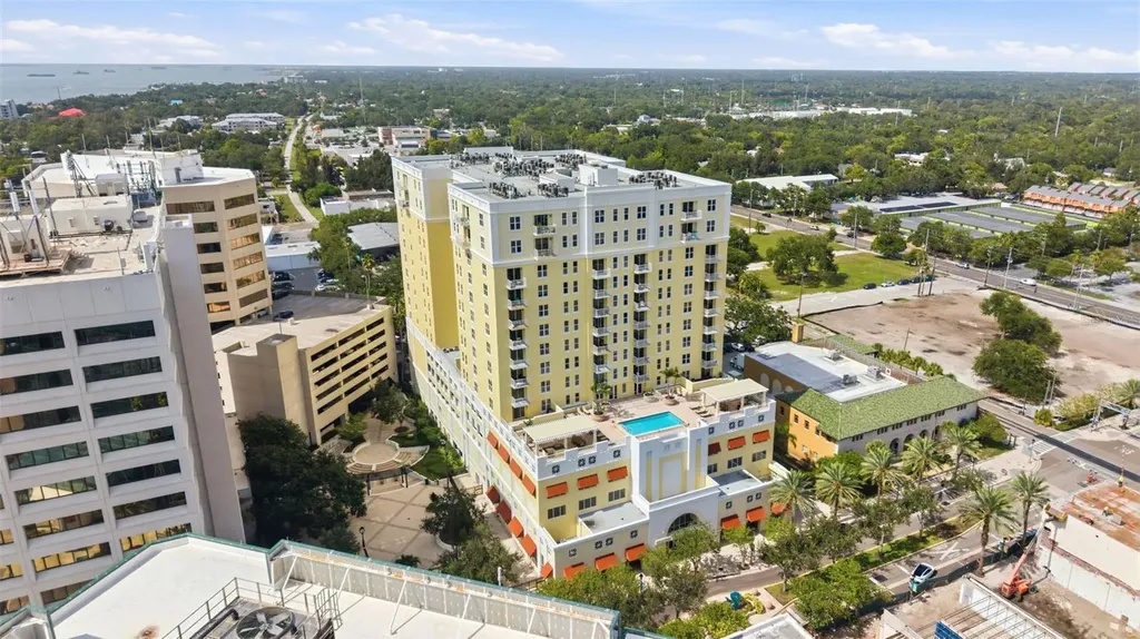 628 Cleveland Street Clearwater FL 33755