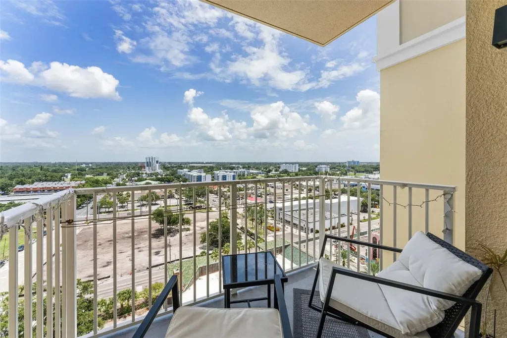 628 Cleveland Street Clearwater FL 33755
