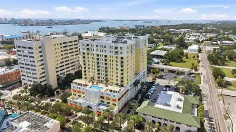 628 Cleveland Street Clearwater FL 33755