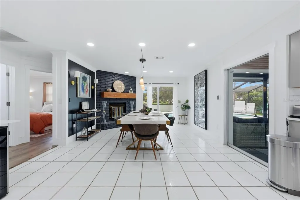 3615 Egerton Circle Sarasota FL 34233