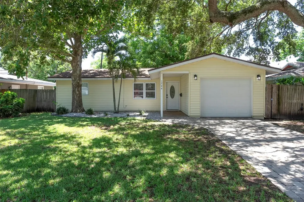 1744 26th Avenue N St Petersburg FL 33713