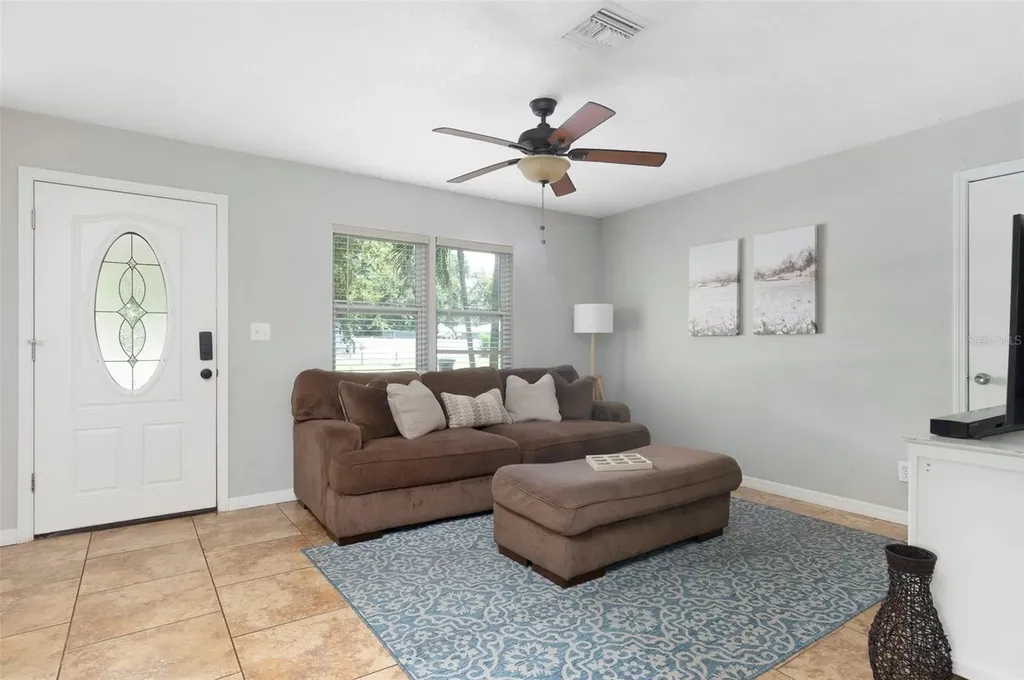 1744 26th Avenue N St Petersburg FL 33713