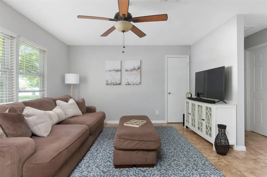 1744 26th Avenue N St Petersburg FL 33713