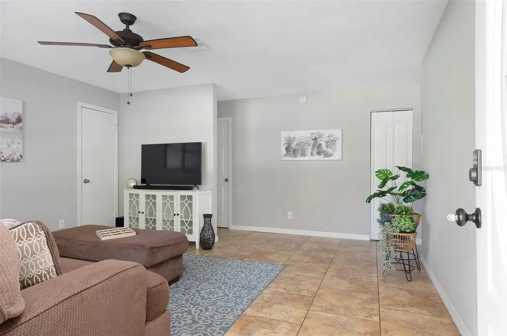 1744 26th Avenue N St Petersburg FL 33713