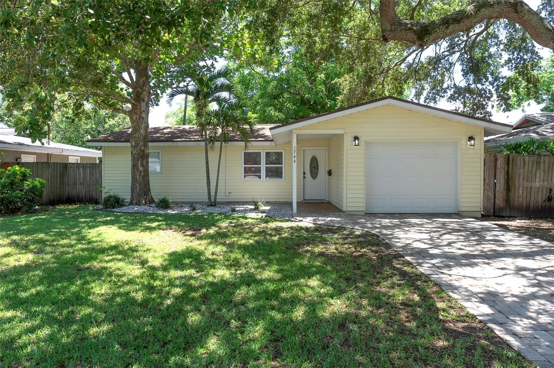 1744 26th Avenue N St Petersburg FL 33713