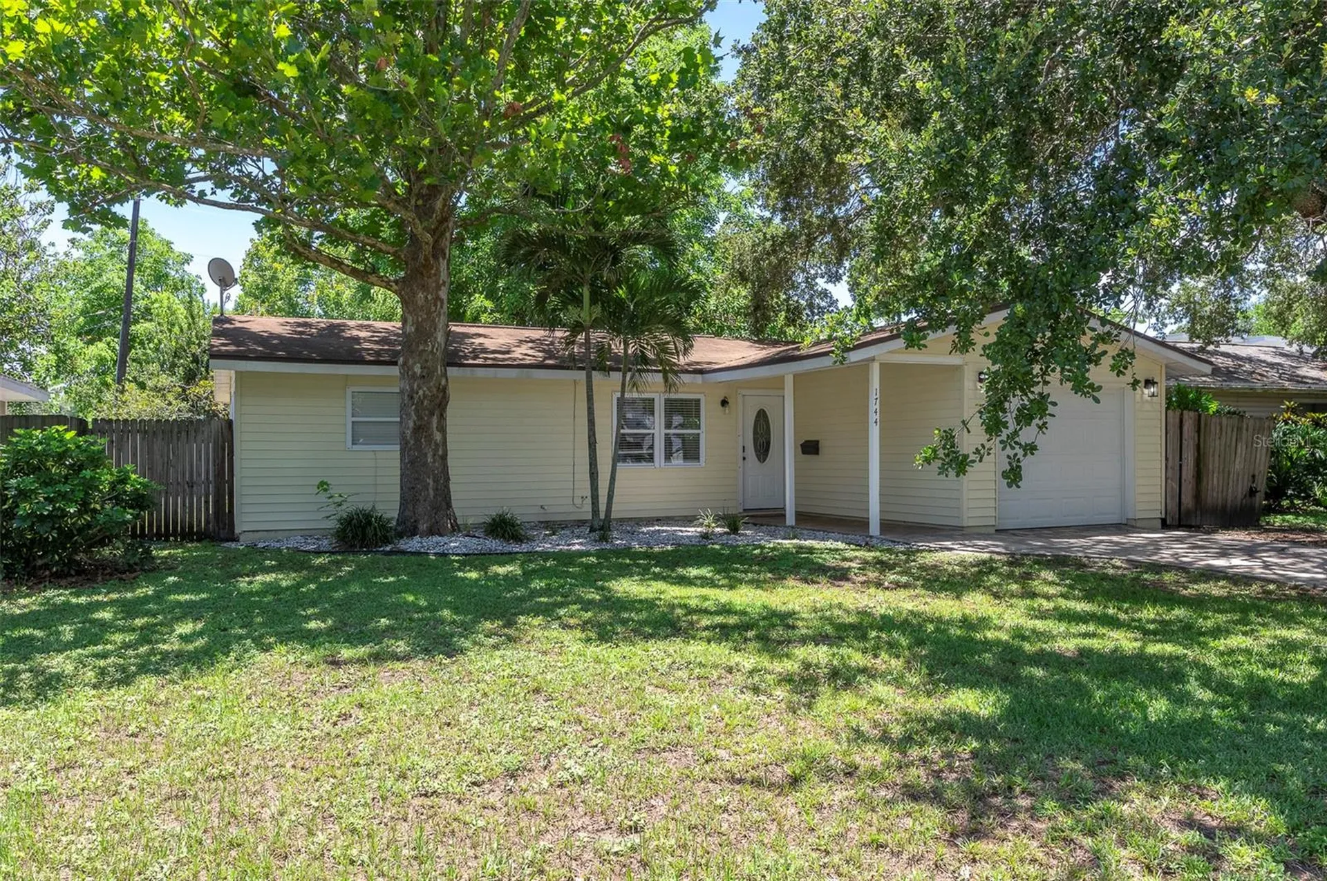 1744 26th Avenue N St Petersburg FL 33713
