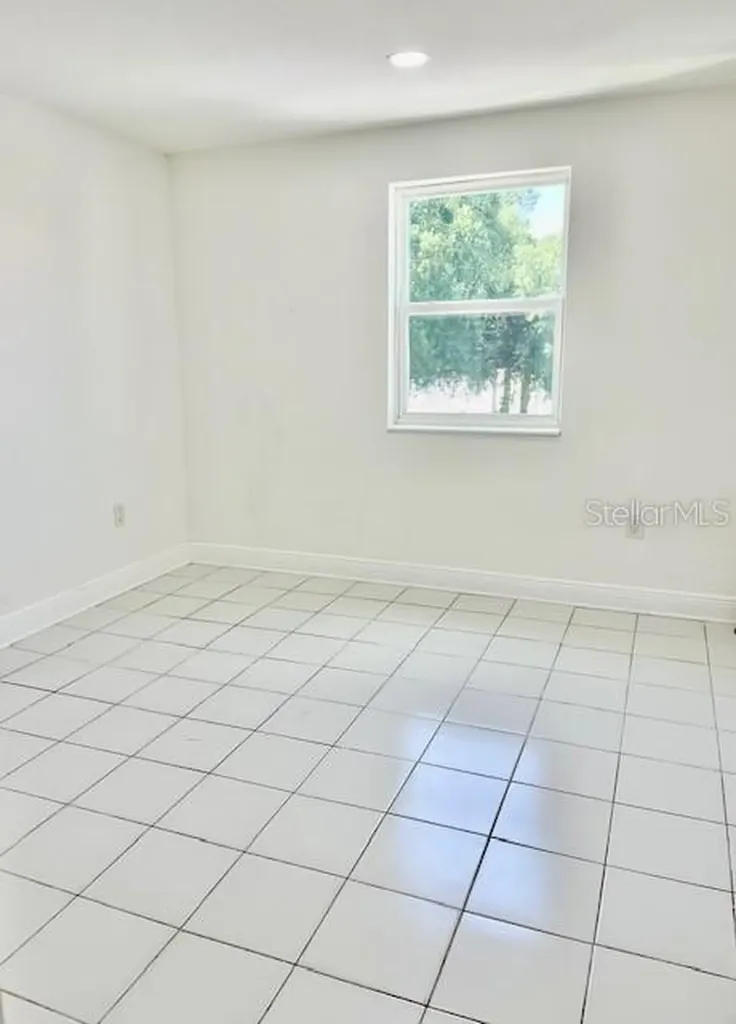 9015 Westchester Circle Tampa FL 33604