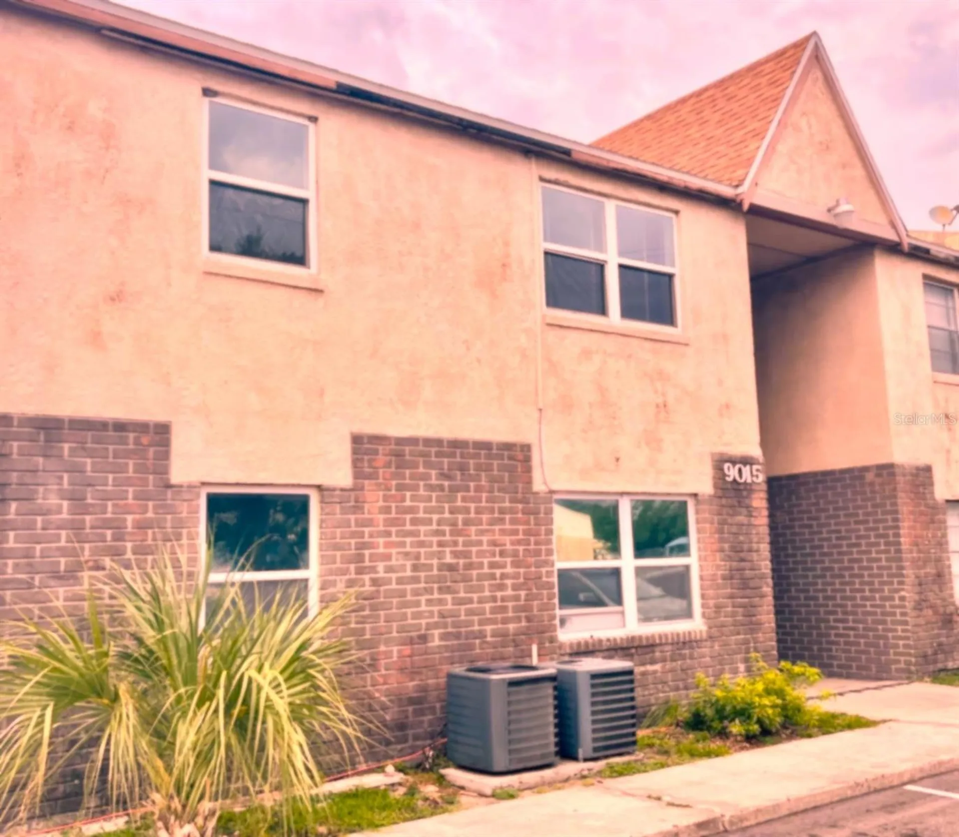 9015 Westchester Circle Tampa FL 33604
