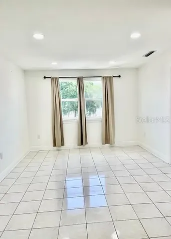 9015 Westchester Circle Tampa FL 33604